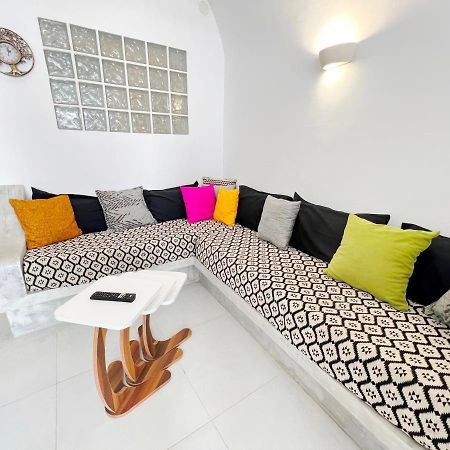 Poli Cave House Santorini Villa Fira  Eksteriør bilde
