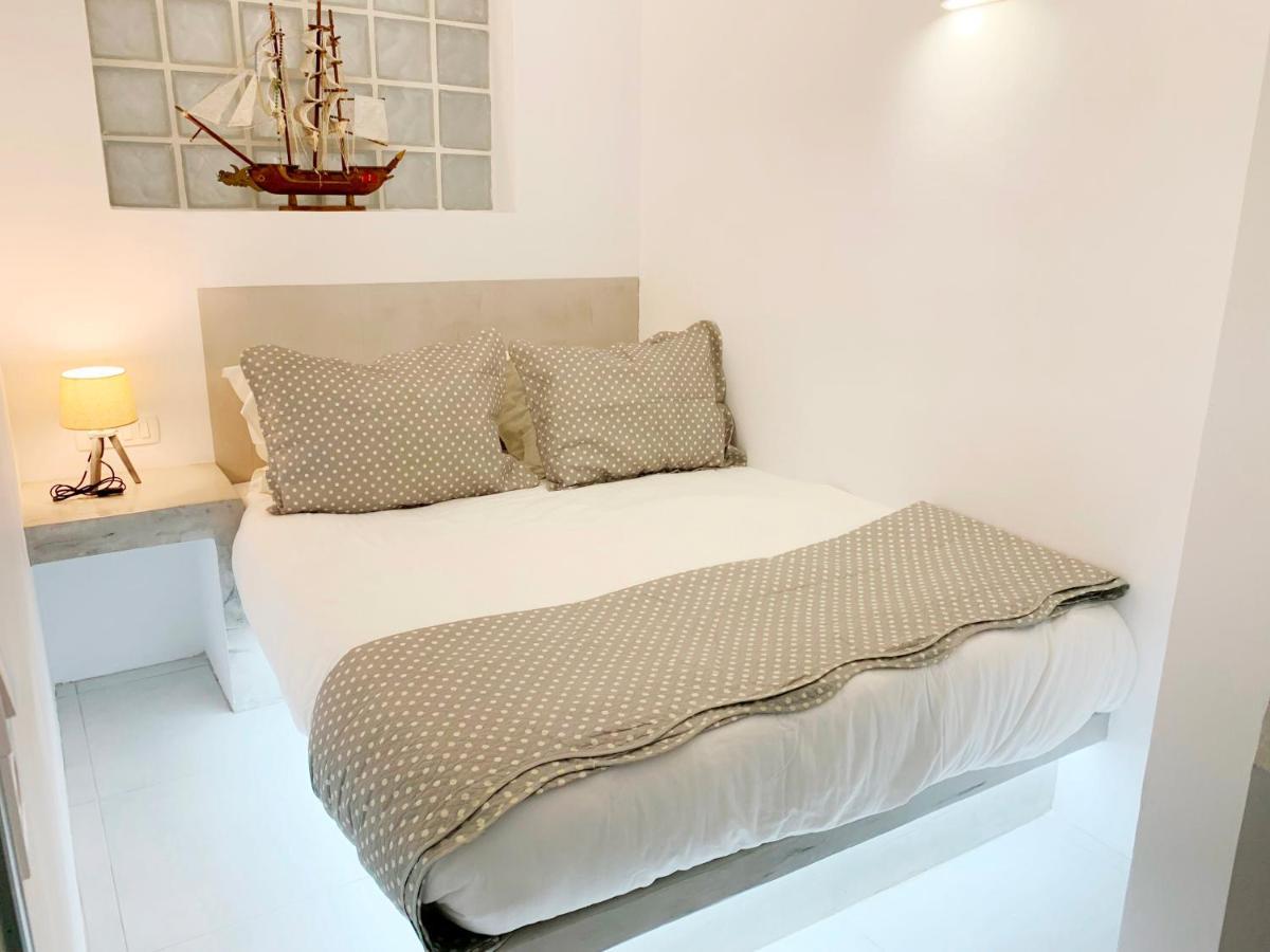 Poli Cave House Santorini Villa Fira  Eksteriør bilde
