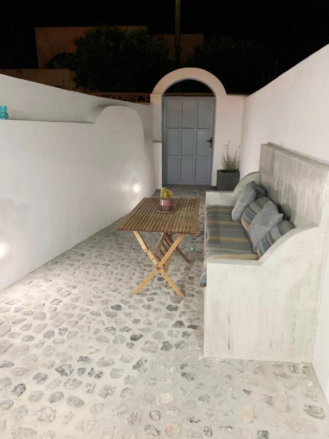 Poli Cave House Santorini Villa Fira  Eksteriør bilde